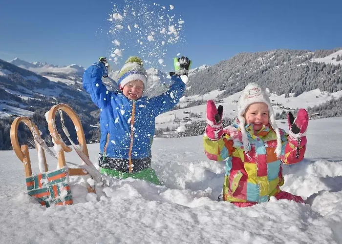 Riedhof Çiftlik konaklama Brandenberg